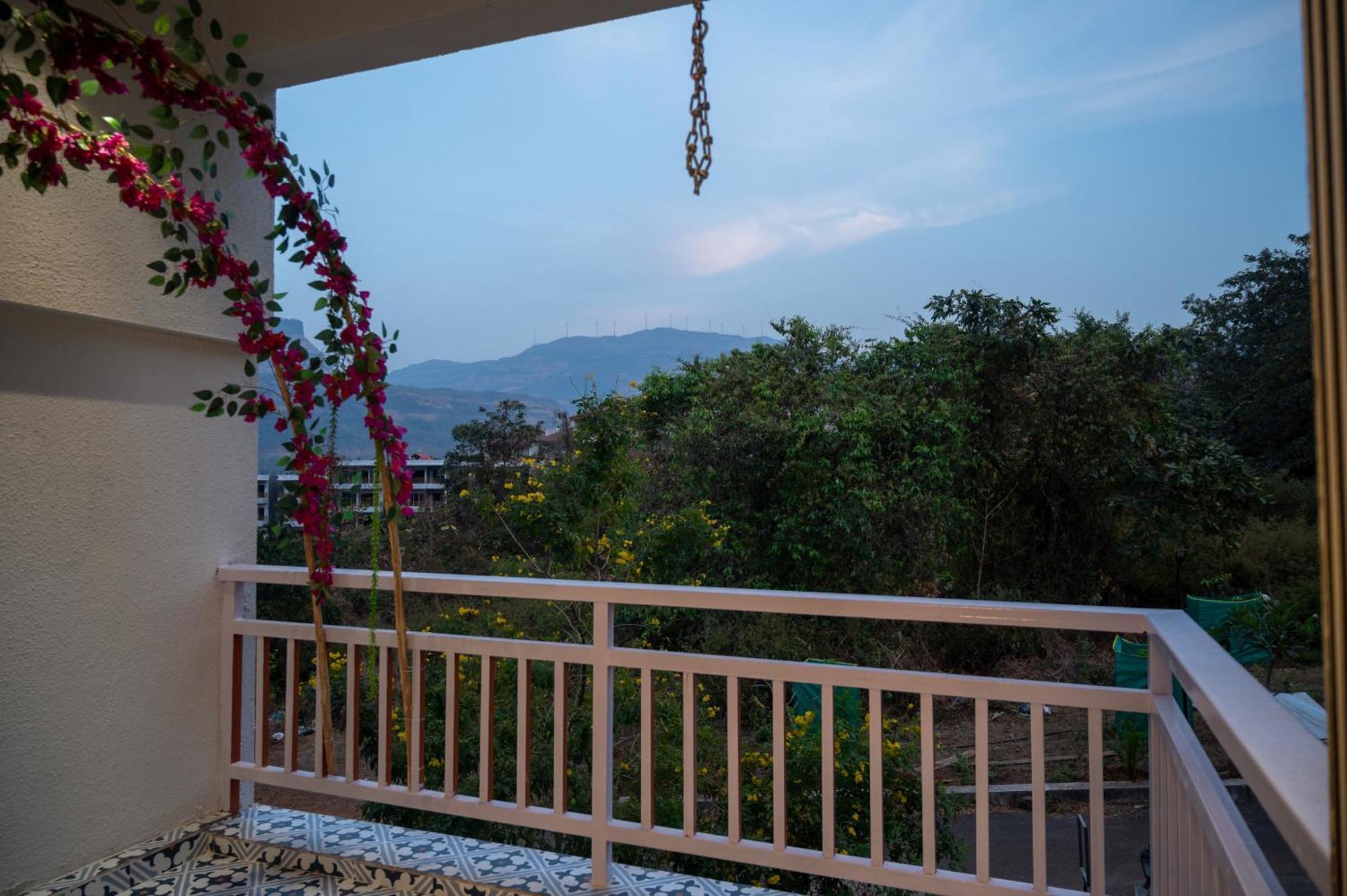 La Mira Casa Karjat Villa Exterior foto